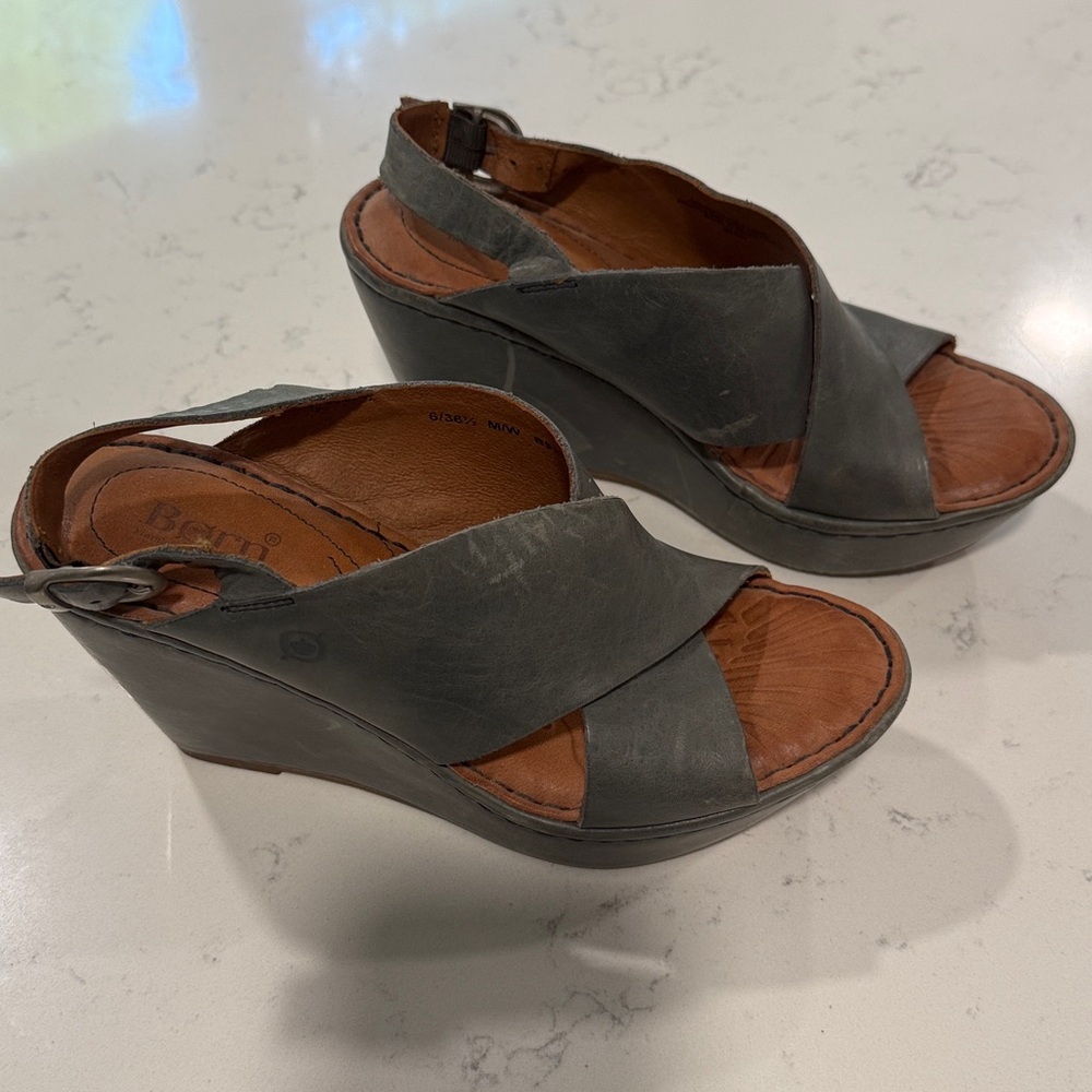 Born Women's Blue/Grey Leather Crisscross Slingback Sandals